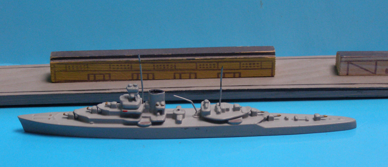 Cruiser "Effingham" grey (1 p.) GB 1925 from Wiking